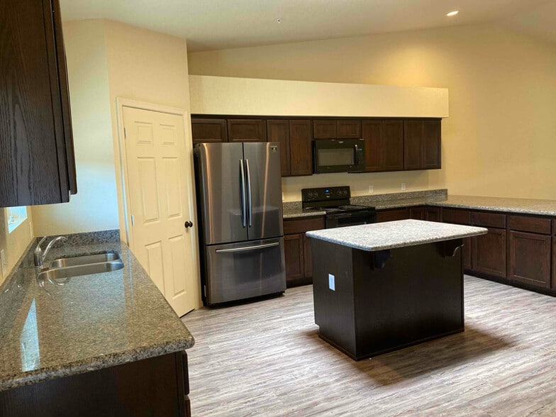 Building Photo - 7335 E 39th Pl