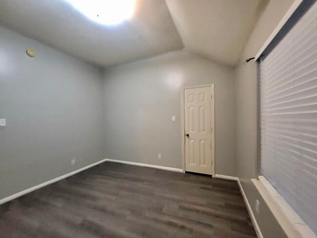 Building Photo - 10611 Sunswept Fields Ln