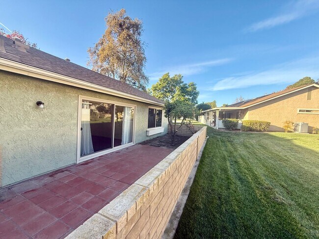 Building Photo - An Amalfi Model for Rent in Leisure Village