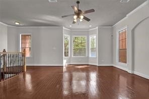 Building Photo - 1006 Temple St