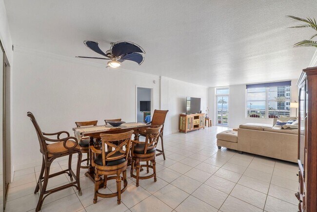 Building Photo - 2851 S Ocean Blvd