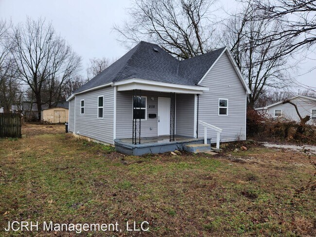 Primary Photo - 3 br, 1 bath House - 2118 W Phelps