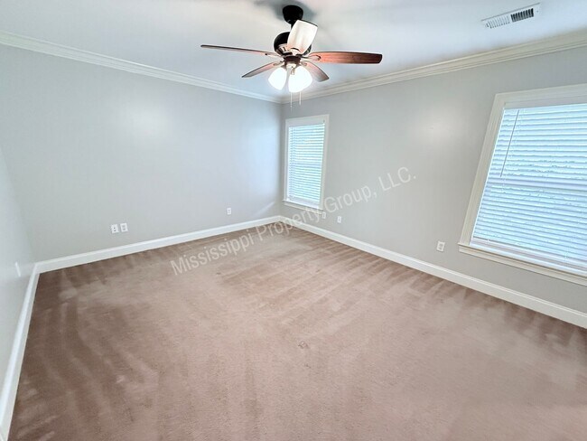 Building Photo - 3BR/3BA For Rent