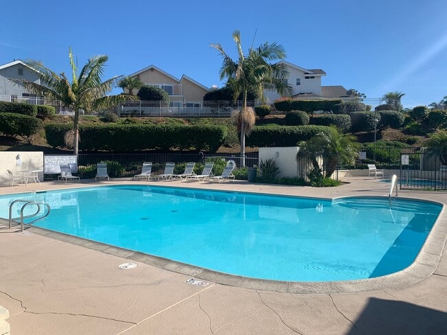Building Photo - OCEAN VIEW Home in the gated Community of ...