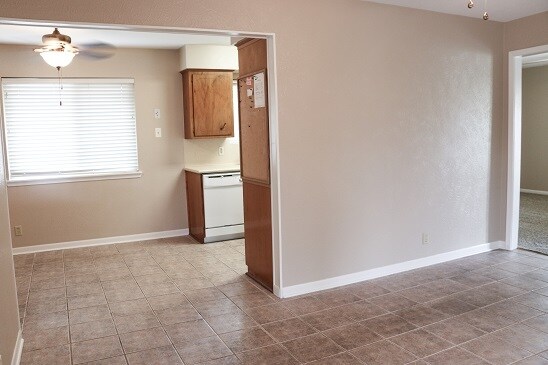 Building Photo - 118 Catalina Cir