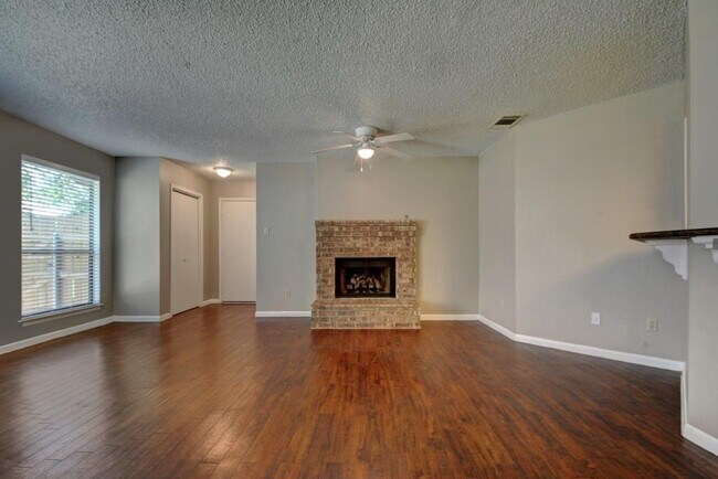 Building Photo - 9204 Sedgemoor Trail