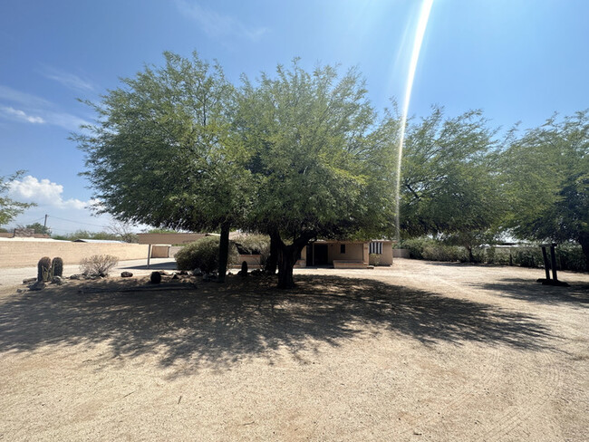 Building Photo - Beautiful 3 Bed 2 Bath home in Phoenix!