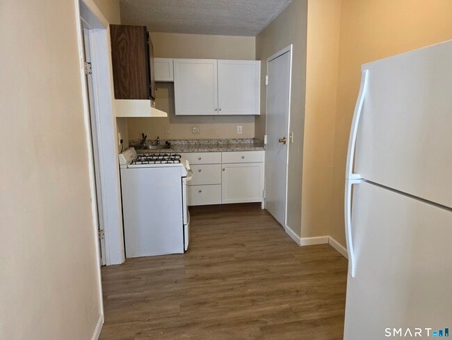 Building Photo - 41 Baltic St