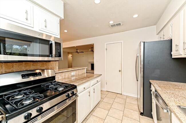 Building Photo - 3706 Harpers Ferry Ln