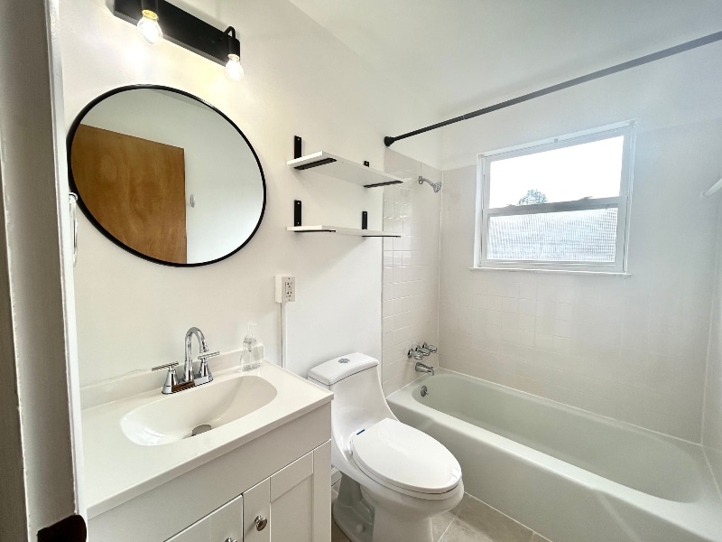 Building Photo - 905 Doro Ln