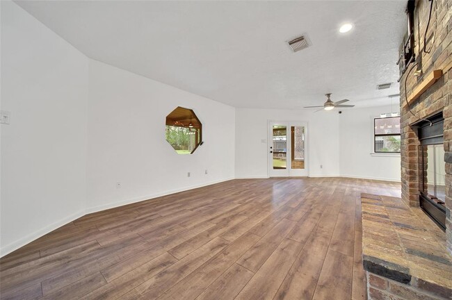 Building Photo - 9 Wind River Ct