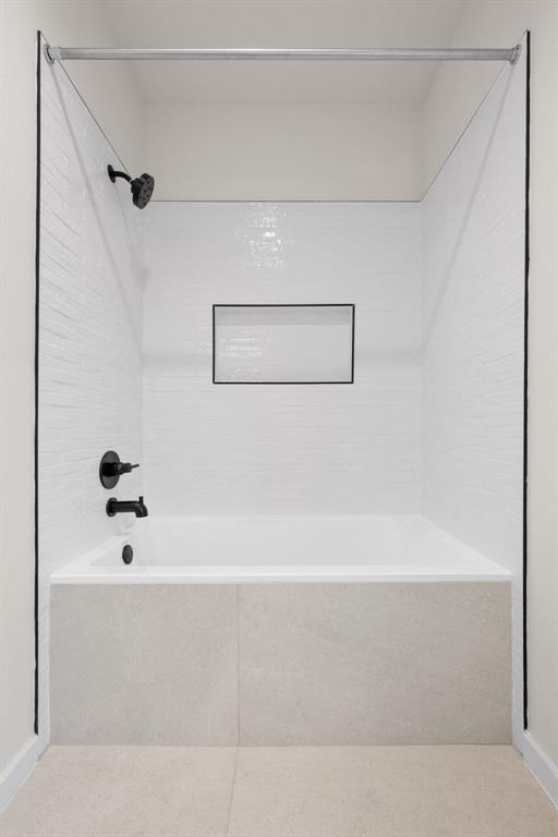 Building Photo - 2309 Montopolis Dr