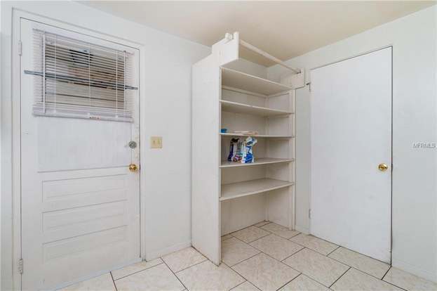 Building Photo - 1600 Cardinal Ln