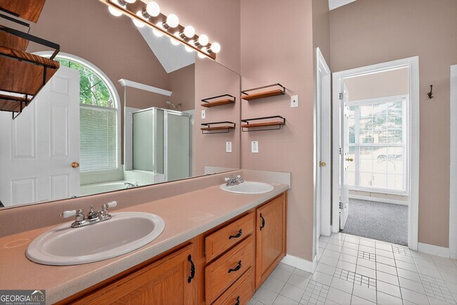 Building Photo - 158 Windsor Cir