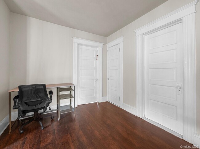 Building Photo - 109 Cooper Dr