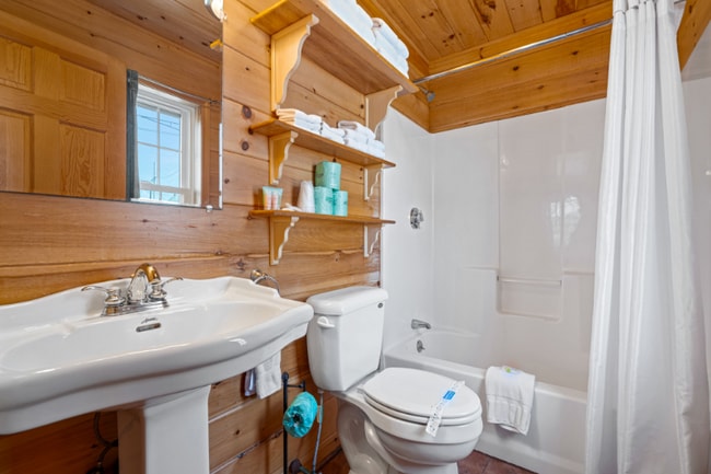 Building Photo - 2 Traynor St