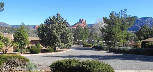 Building Photo - Price Reduced!! Desirable Uptown Sedona In...