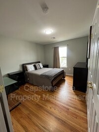 Building Photo - 255 - 257 NJ Railroad Ave #2