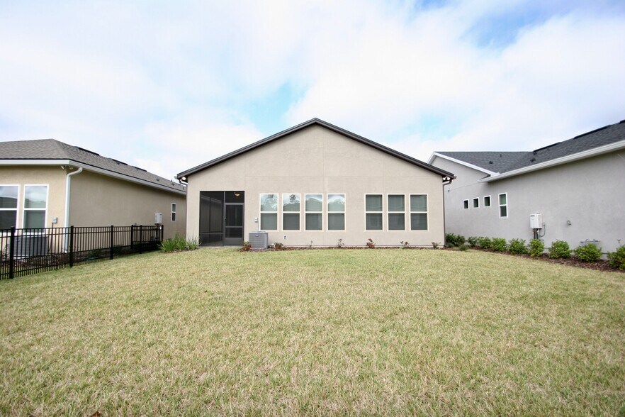 Building Photo - 68 Furrier Ct