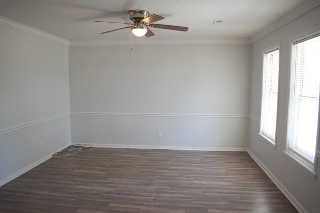 Building Photo - 1301 Kornegay Ave
