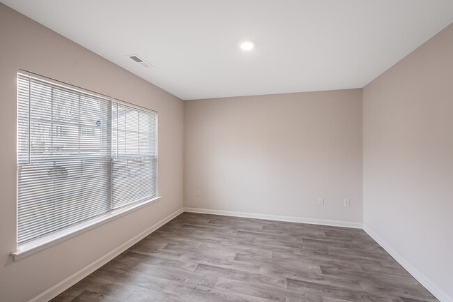 Building Photo - 182 Water Wheel Rd