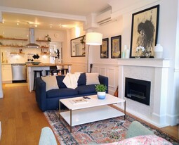 Open Living Area - 2112 E York St