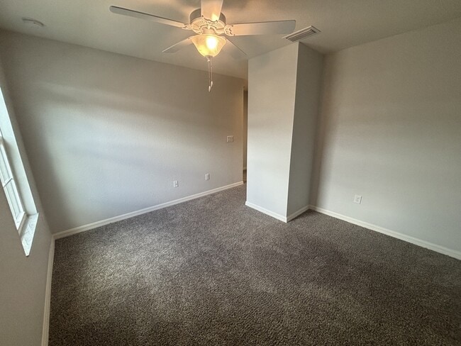 Building Photo - 1093 Grantham Dr