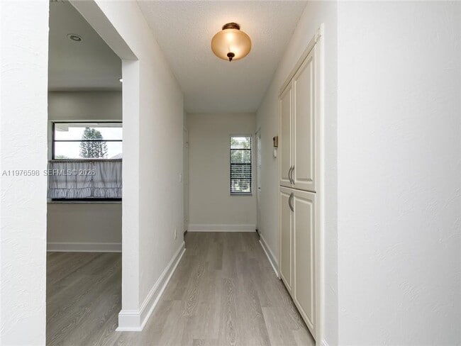 Building Photo - 21559 Cypress Hammock Dr