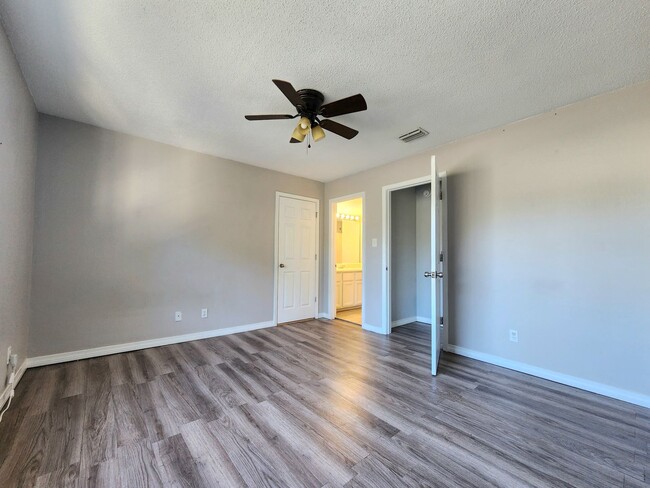 Building Photo - 3/3 available in Audubon Place in Foley