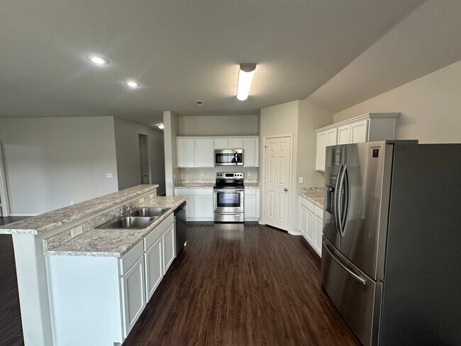 Building Photo - 20 Summer Breeze Rd