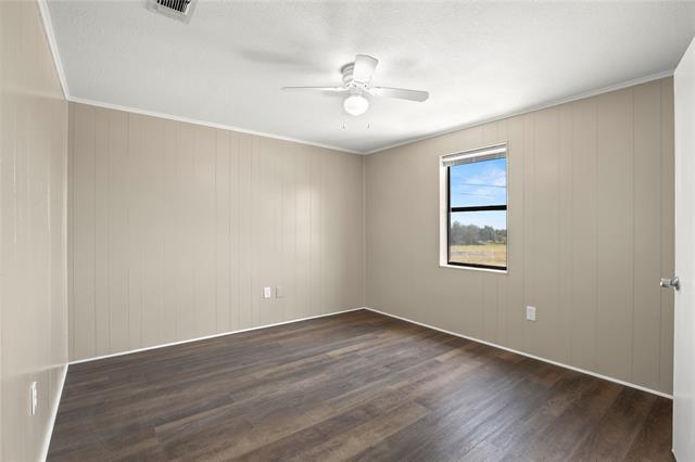 Building Photo - 1702 Mineral Wells Hwy