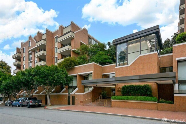 Building Photo - 101 Lombard St