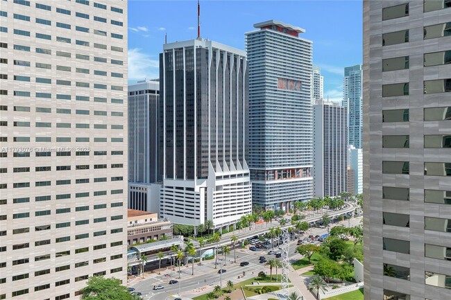 Building Photo - 335 S Biscayne Blvd