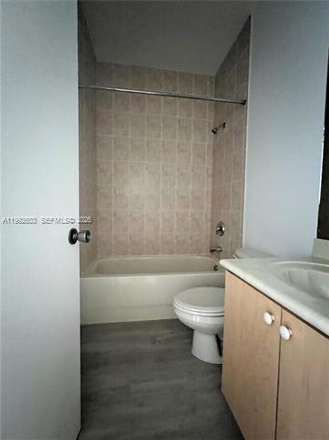 Building Photo - 1088 SW 144th Ave