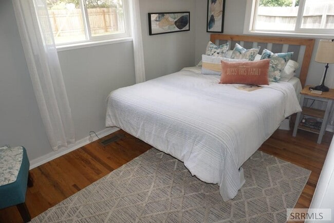 Building Photo - 613 Sykes Dr