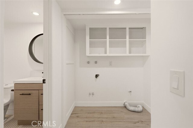 Building Photo - 725 Palomares Ave