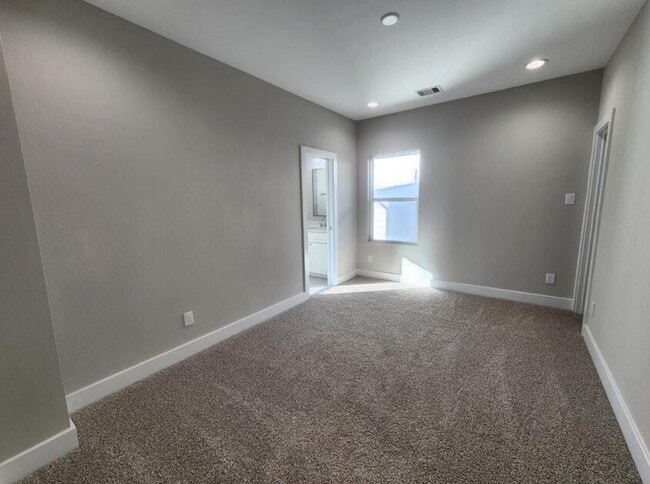 Building Photo - 3206 Bostic St