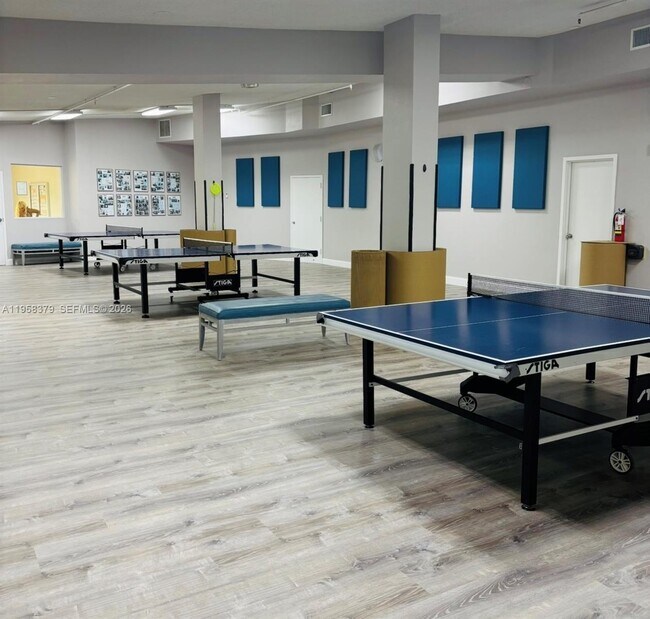 Building Photo - 358 Markham P