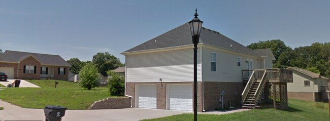 Building Photo - 716 Arrowfield Dr