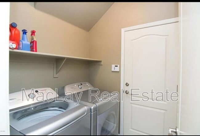 Building Photo - 2290 N 135th Dr