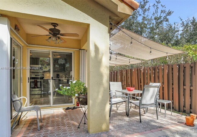 Building Photo - 5862 NW 113th Pl