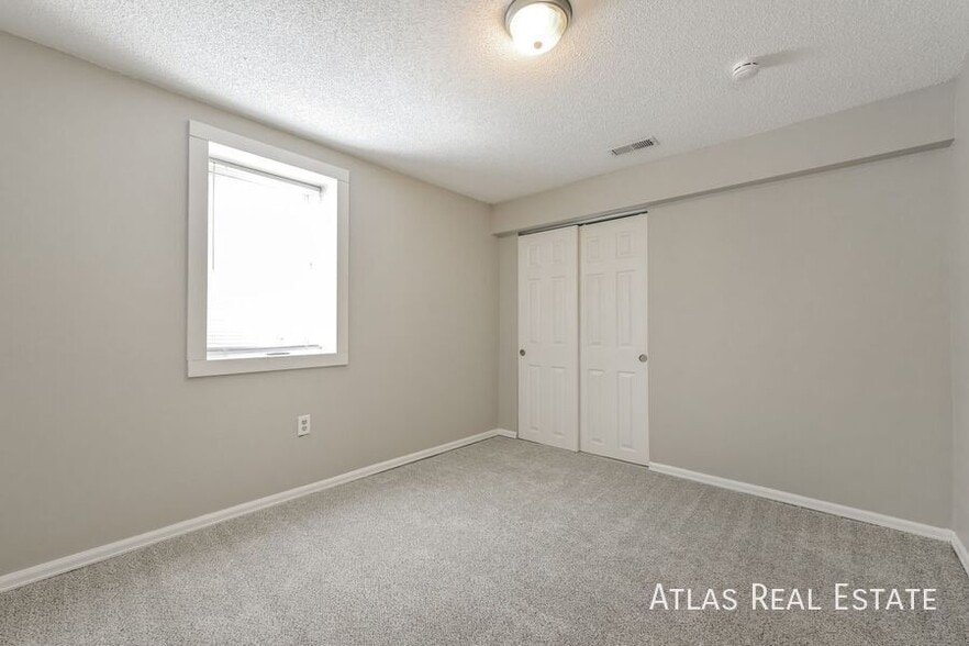 Building Photo - 17327 E Asbury Cir