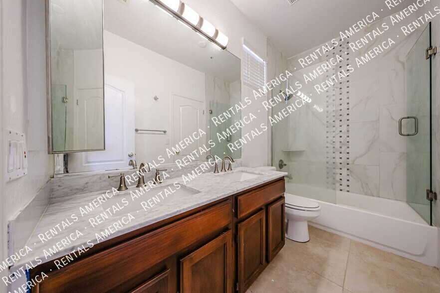 Building Photo - 14759 N 98th St