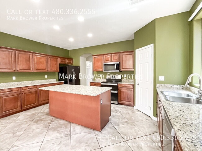 Building Photo - 11878 N 145th Ln