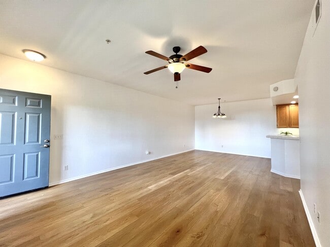Building Photo - 1388 Challis Pl