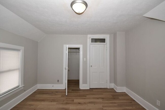 Building Photo - Price Reduced! Near local Universities and Entertainment 4 bedroom 2 story Single Family Home