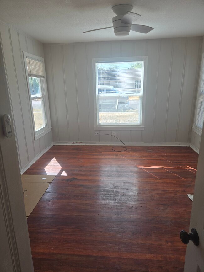 Building Photo - 3101 Fadal Ave