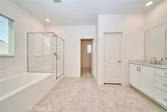 Building Photo - 2622 E Embry Ln
