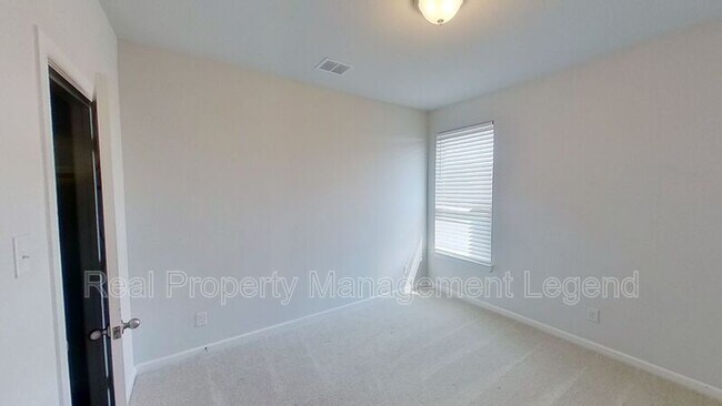 Building Photo - 442 Diamond Creek Dr