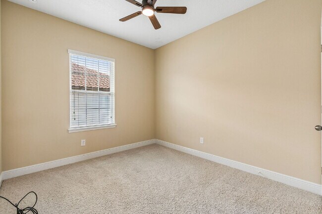 Building Photo - Your Spacious Lake Mary Home Awaits | 4BR, 3.5BA & Resort Amenities